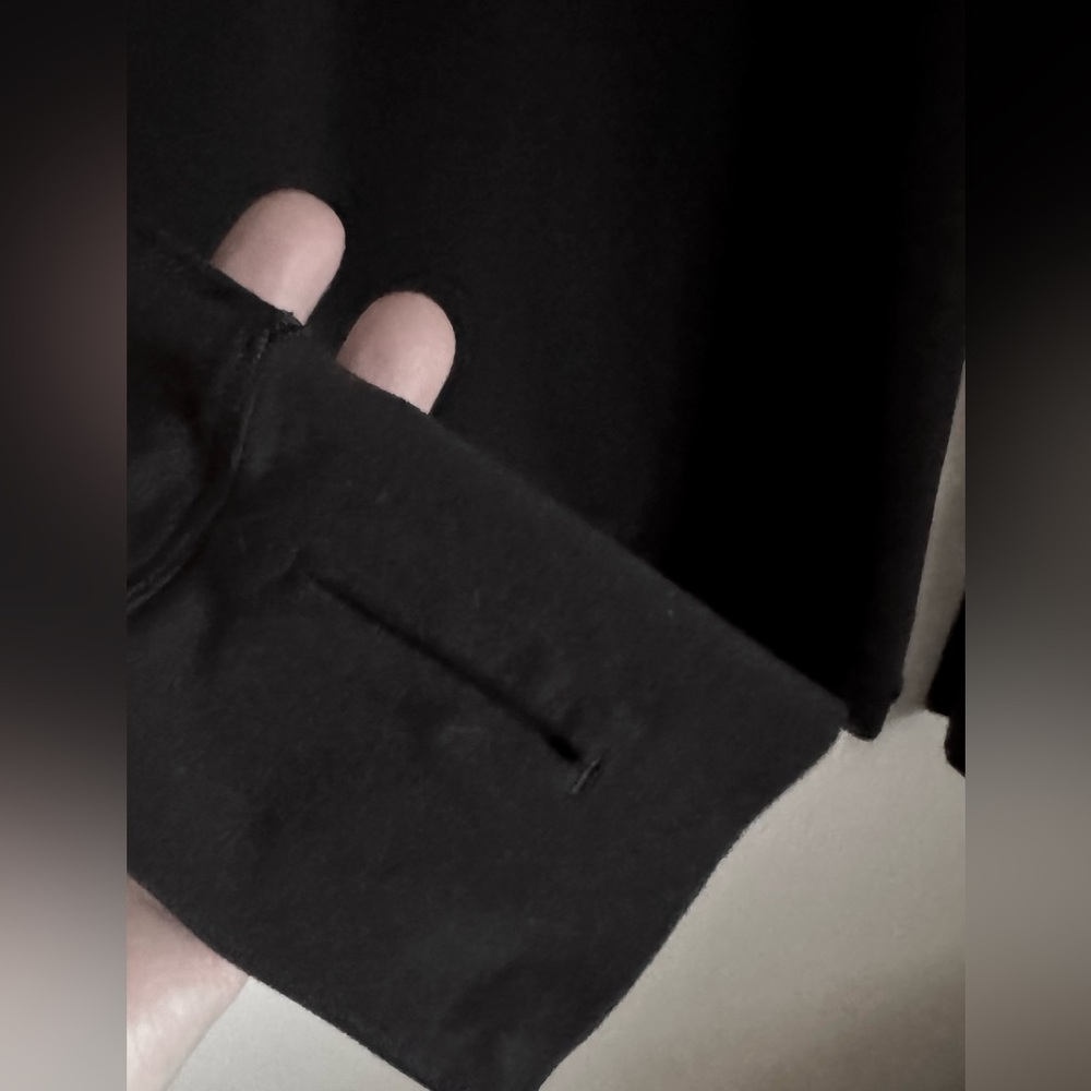 Lululemon Women’s Long Sleeve Top, Size 4 - Picture 2 of 5